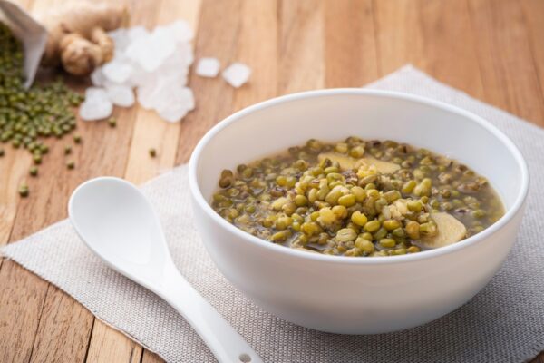 酷暑の夏、体の熱を下げる「漢方の飲み物」