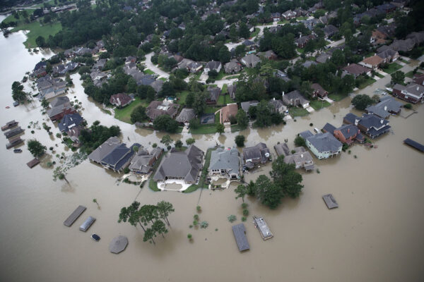 カトリーナ超え被害は米史上最悪か　国民総生産0.8パーセントに相当＝米紙