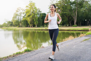 夏に向けて今からダイエット　運動は軽めで十分　