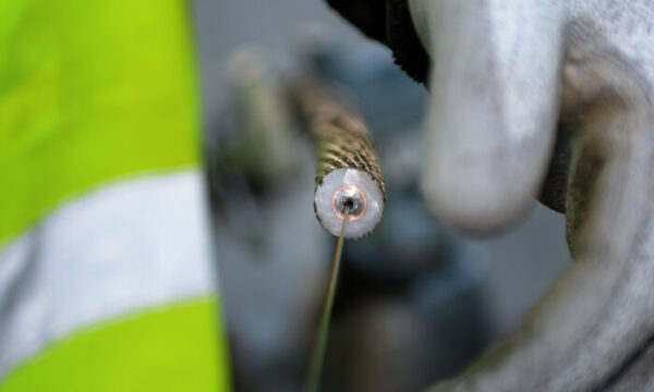 日米豪協力で太平洋3カ国の海底ケーブル敷設　インターネット接続の改善図る