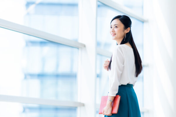 年齢に負けない美しさ  女性は年齢を重ねるほどに魅力を増していく