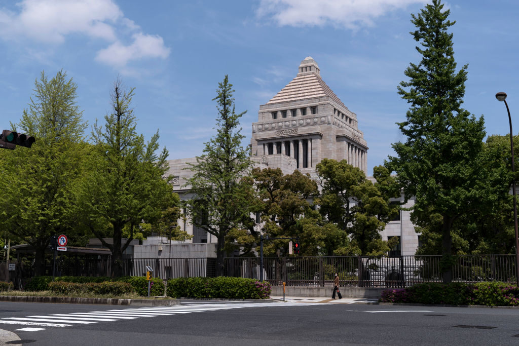 自民党が抱える「政高党低」問題とはなにか　総裁選候補者が解決に意欲