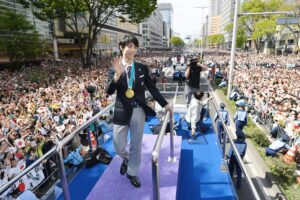 羽生選手祝賀パレード後の光景に中国人が感激「ゴミがなくてきれい」