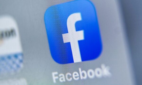 インスタの最高責任者「私たちは中立ではない」Facebookの偏向性に関して