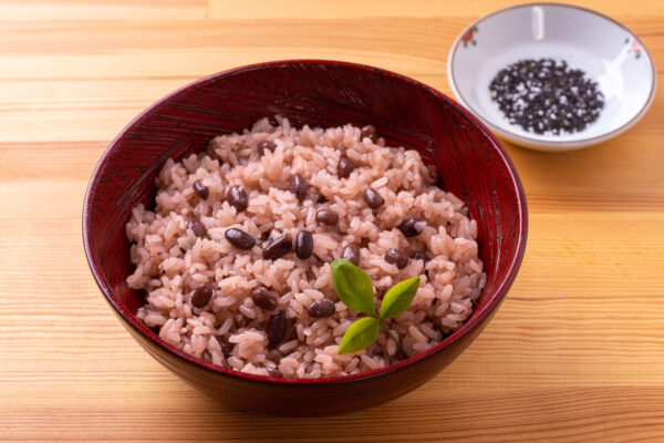 湿気を取り除き、癌を予防する赤飯