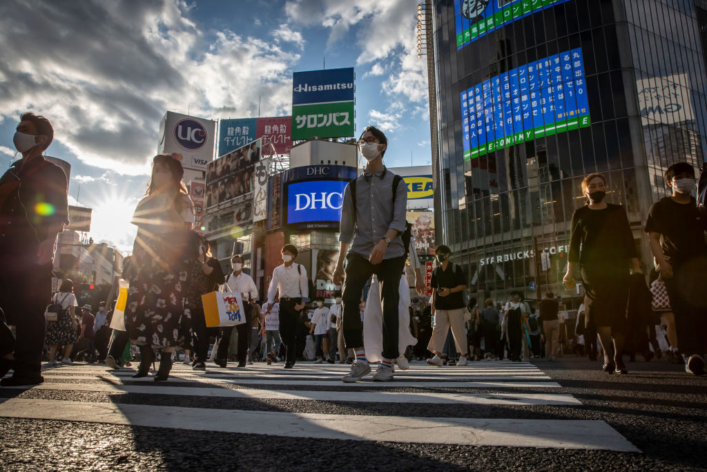 9月、夏季賞与0.8％減　所定外労働時間3.4％増＝厚労省調査