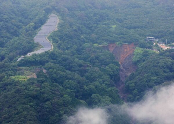 熱海土石流から100日　伊豆山では追悼式