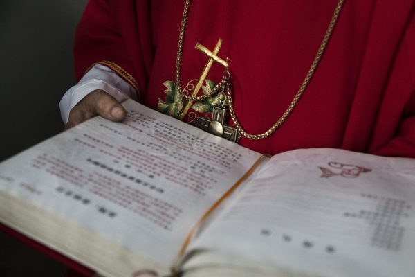 中国で「聖書」をネット販売禁止か
