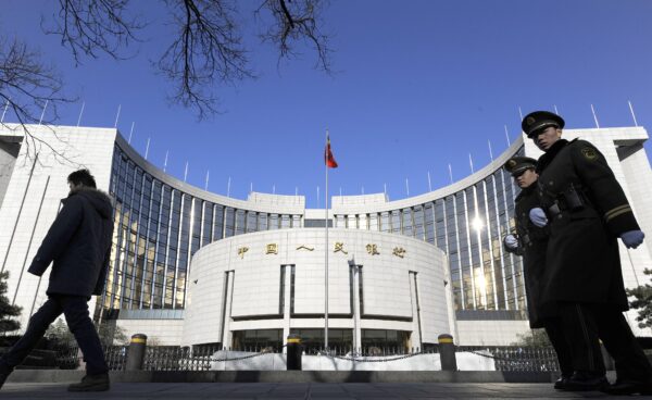 11月末中国外貨準備高が2年ぶり低水準に　オフショア・オンショア人民元下落