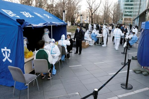 アングル：「隔離は御免」、中国ゼロコロナ政策に市民の不満爆発