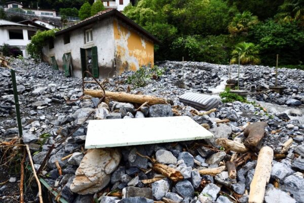 西欧の豪雨被害、発生確率が20％上昇　気候変動が要因＝民間研究