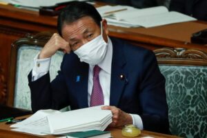 河野行革相の総裁選出馬、やるならちゃんとやれと激励はした＝麻生財務相