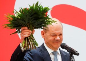 独総選挙で社民党が僅差で勝利、緑の党と自由民主党との連立模索