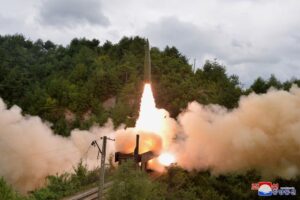 米、北朝鮮のミサイル発射を非難　非核化協議再開促す