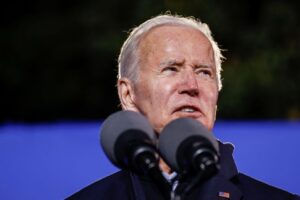 米大統領、欧州出発が数時間遅れる見通し　党集会に出席＝報道