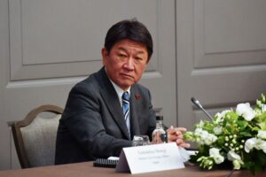 茂木外相が自民党幹事長を承諾、甘利氏の後任