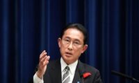 離婚家庭に10万円給付検討、日米会談は信頼深める機会＝岸田首相