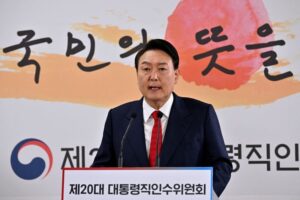 韓国次期大統領、執務室を青瓦台から国防省に移転へ