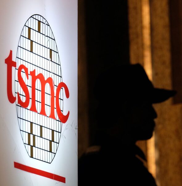 台湾のTSMC 中国政府系半導体メーカーに人材流出＝報道