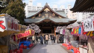 「江戸の賑わい今もなお」 東京・湯島天神の白梅