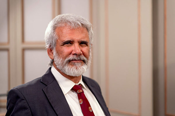 「子供へのワクチン接種は危険」LinkedIn、mRNAワクチンの開発者アカウントを停止