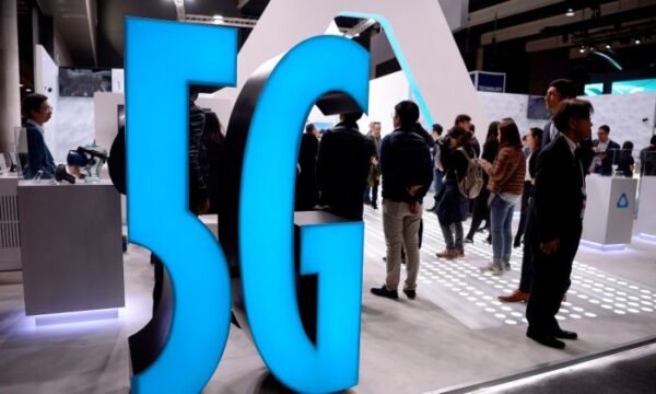 欧州5G配備、華為排除でも10万人の中国ハッカー攻撃で金銭的負担＝分析