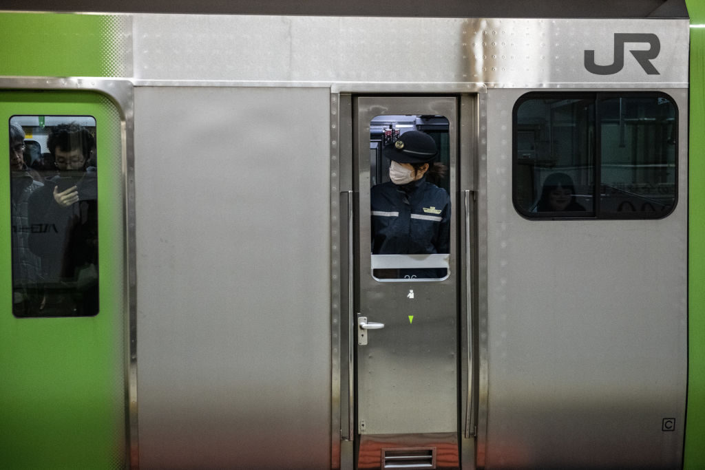 山手線、順次運転再開　沿線火災で一時運転見合わせ