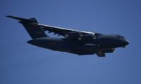 中国軍、セルビアに地対空ミサイルを提供か　欧州で初