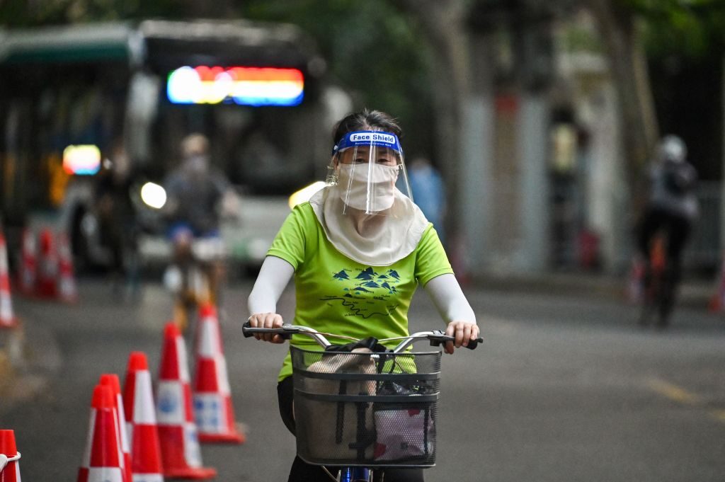 都市封鎖、情報検閲、洪水…　中国本土住民の苦難続く