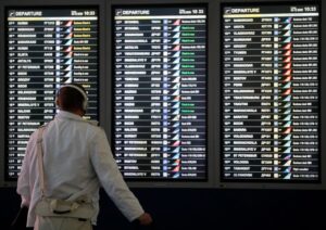 ロシア発の航空便予約が急増、動員令受け出国禁止を懸念