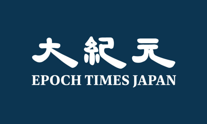 歴史的な芸術舞台の鑑賞者「雲間から見える世界は別次元」