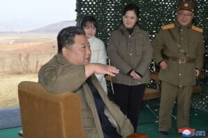 アングル：金正恩氏の娘は後継者か、男性支配「王朝」の壁も