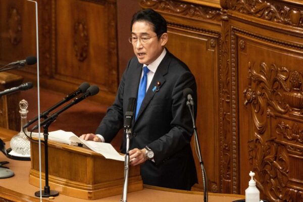 「再調査結果を踏まえ対応」岸田首相、女性支援事業めぐって