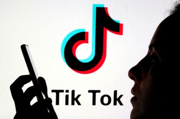 フランス、公務員の業務用携帯電話でＴｉｋＴｏｋ禁止へ