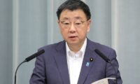 22年出生数の80万人割れ、日本の「静かな有事」＝官房長官