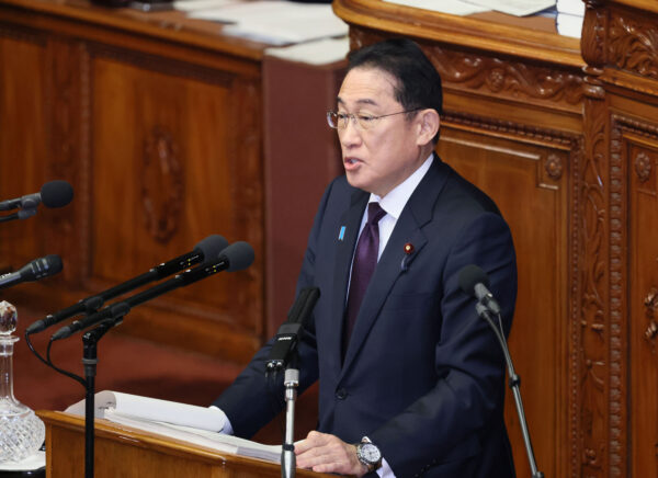 岸田首相、通常国会最終日に政治改革と経済振興の強化を誓う