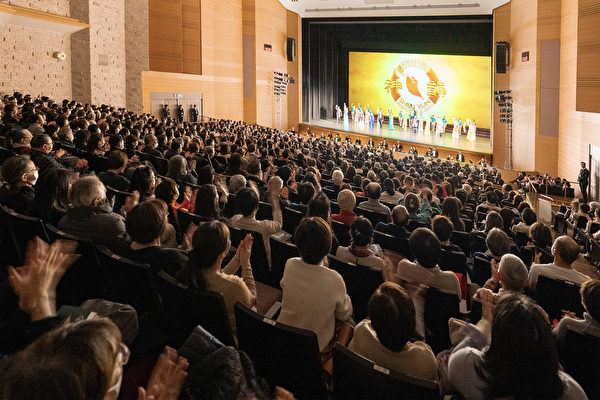 神韻鎌倉公演が閉幕 「総合芸術として完璧」音楽カメラマンが感無量