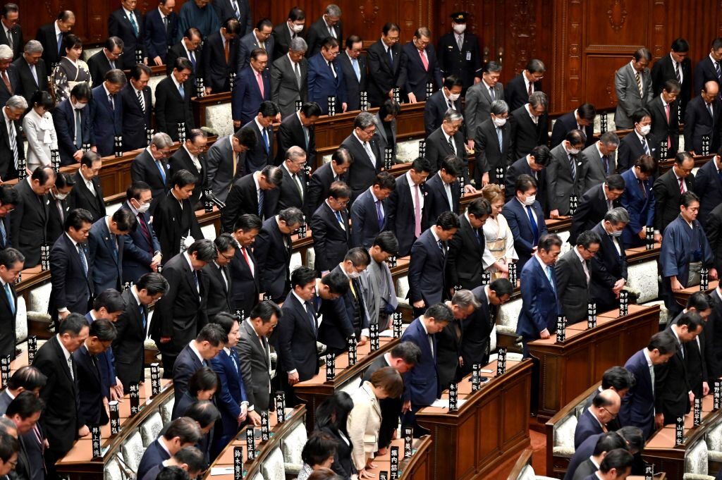 年金改革法案　衆院可決で参院に送付　