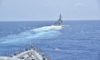 海上自衛隊、中東海域での監視活動を強化　