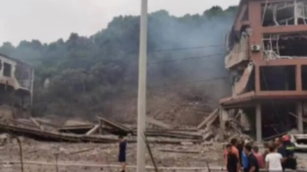 自動車修理工場爆発で住宅倒壊　3人死亡25人負傷＝中国江西省
