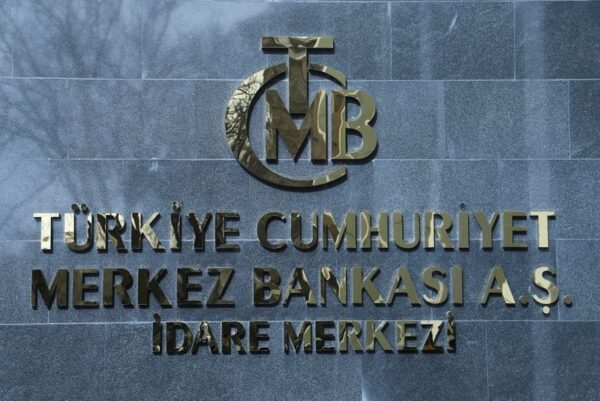 トルコ中銀、金利50％に据え置き　ディスインフレの進展を予想
