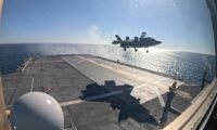 F-35B　護衛艦「かが」への初の着艦