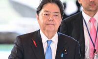 林総務相　選挙報告書訂正で陳謝　辞任は否定