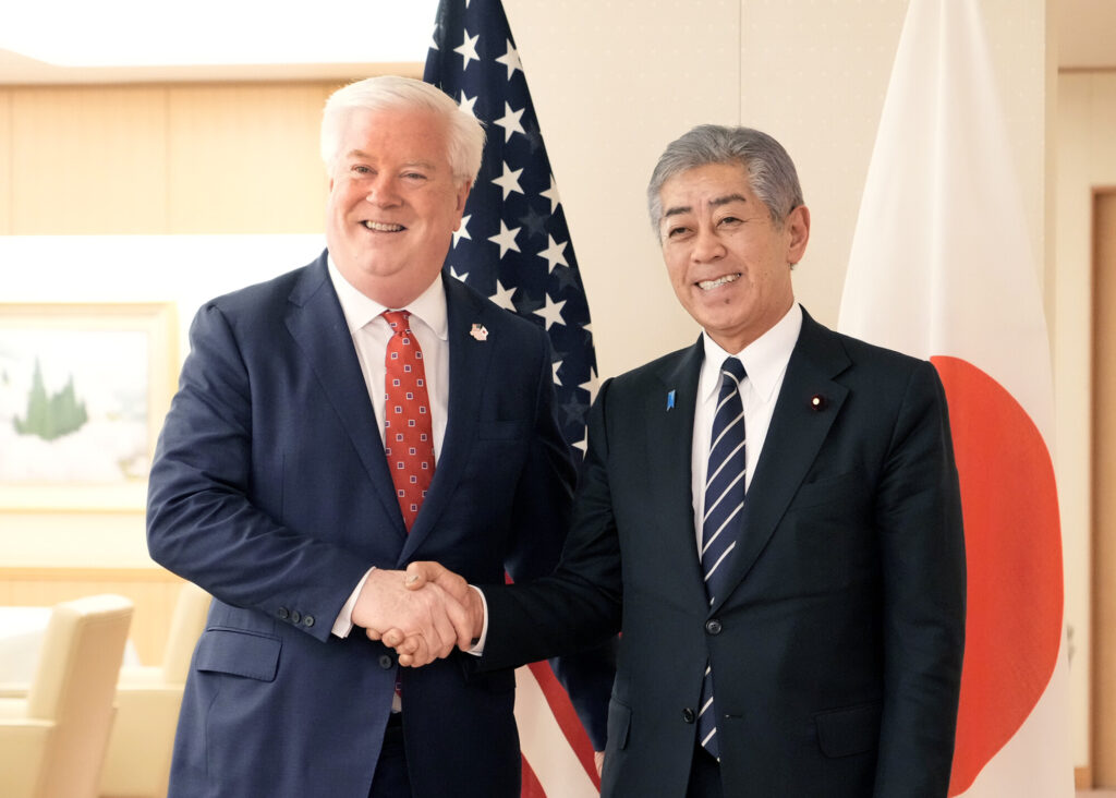 岩屋外相　グラス米新駐日大使と会談　日米同盟強化と関税措置で意見交換
