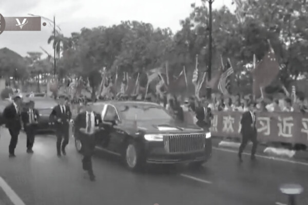 習近平のマレーシア訪問　「作り笑いをした敵が来た」と人気歌手が警戒呼び掛ける