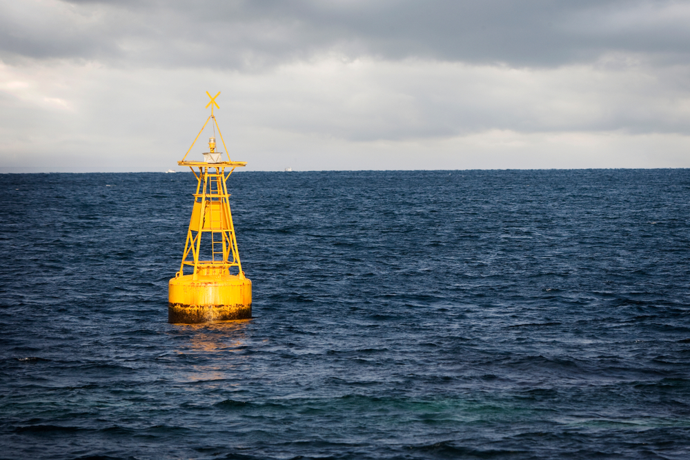 中国が与那国島沖のブイ撤去　日本EEZ内から全て消失も　日中関係改善とは依然ほど遠く