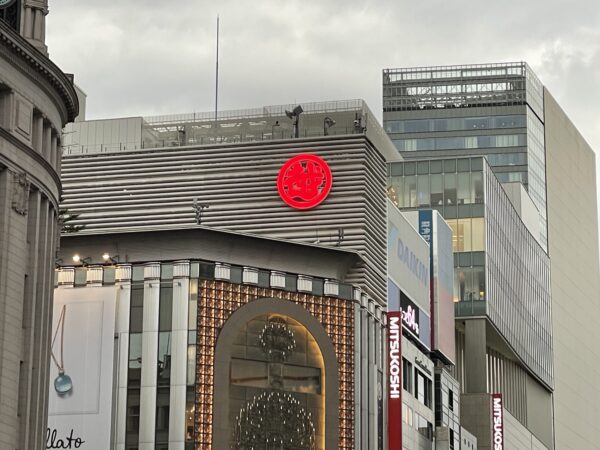 デパート売上　4か月連続で前年同月割れ　免税品は約40％減