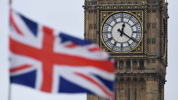 「台湾支持」でキリスト教徒の中国人男性　英国で難民認定