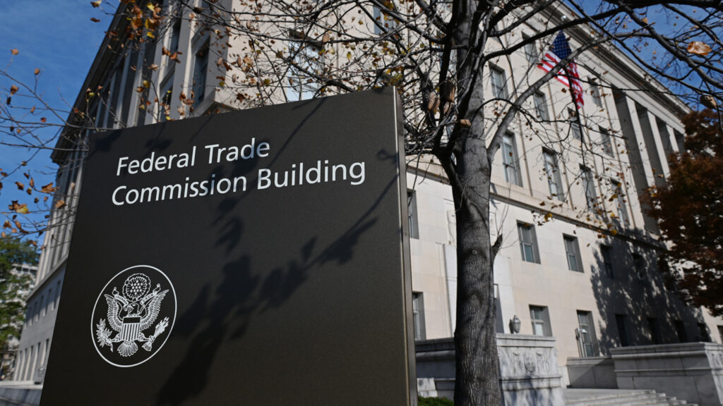 ウォール街に見限られた中国株　上場廃止が加速