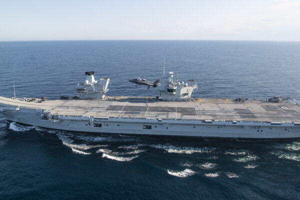 英国と日本　中共の目の前で空母の実力を誇示するため　合同海軍演習を計画